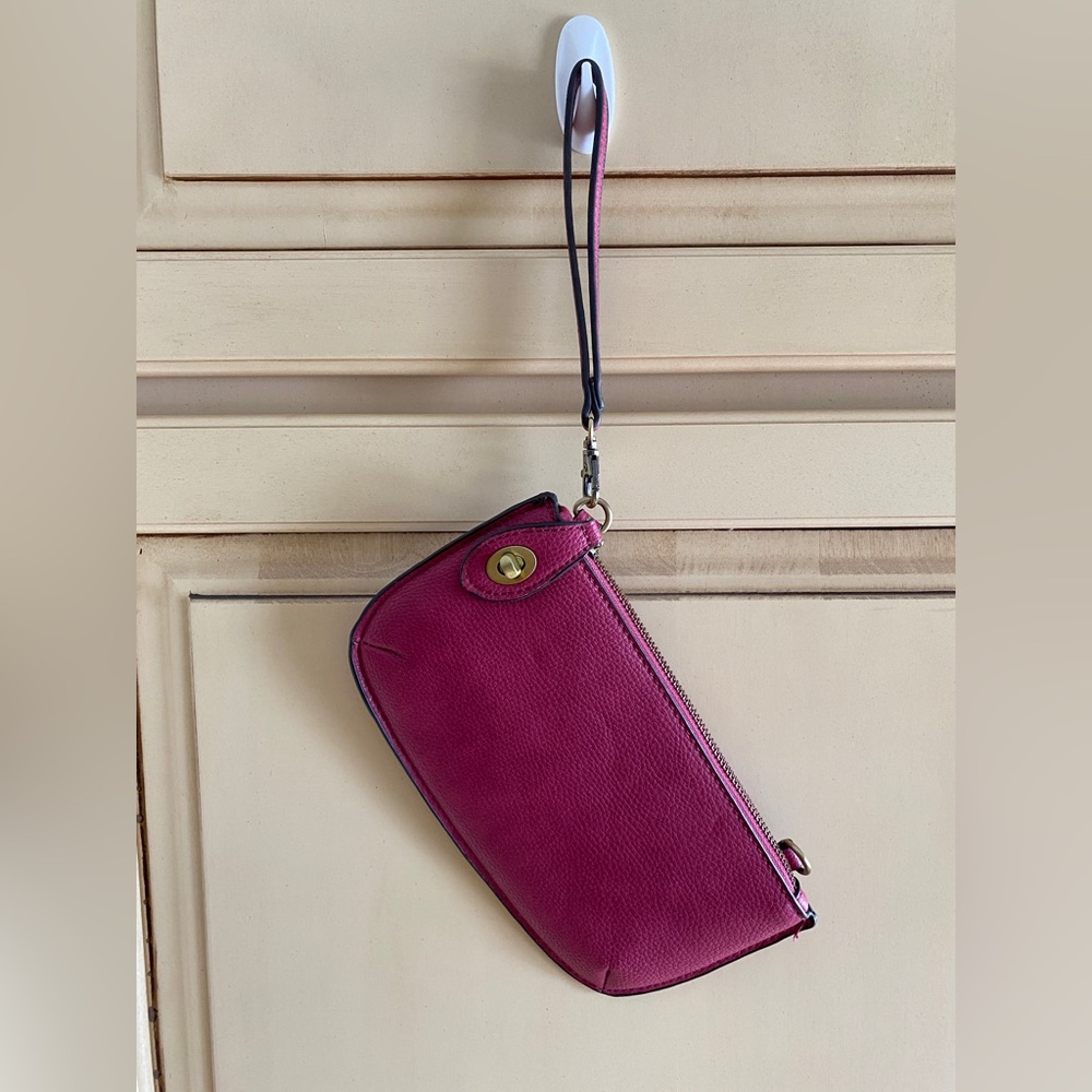 Joy Susan fuschia wristlet clutch